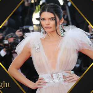 Kendall Jenner Tampil Percaya Diri Tanpa Celana Dalam